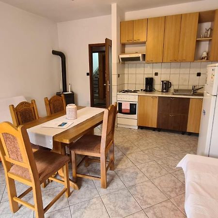 Apartmani Jelena Petrcane Room photo