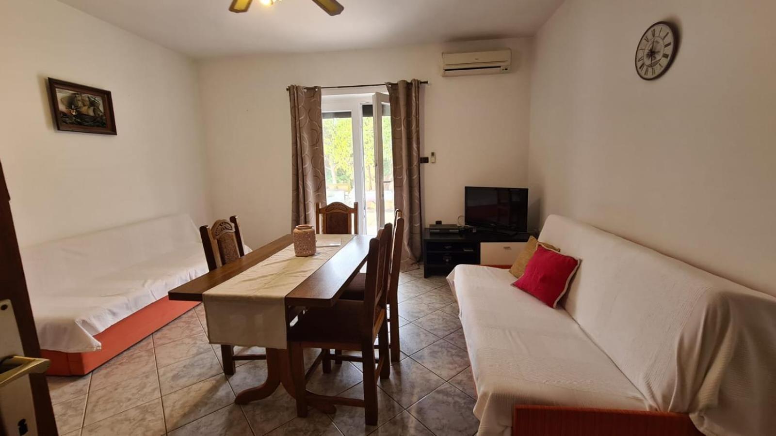Apartmani Jelena Petrcane Room photo